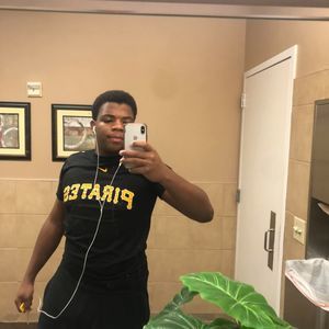 Meet your Posher, Armani